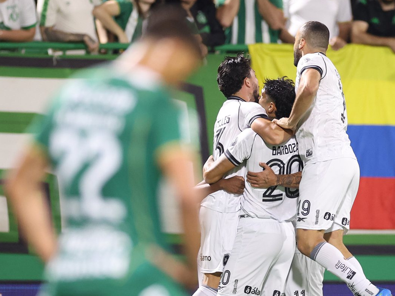 Botafogo bate Chape em jogo de abertura da 5ª fase da Copa do Brasil