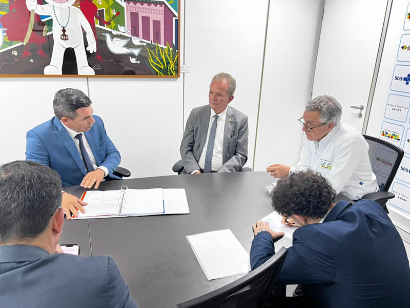 Em Brasília, Salviano Alencar articula melhorias para Potengi em reunião com o ministro da Saúde