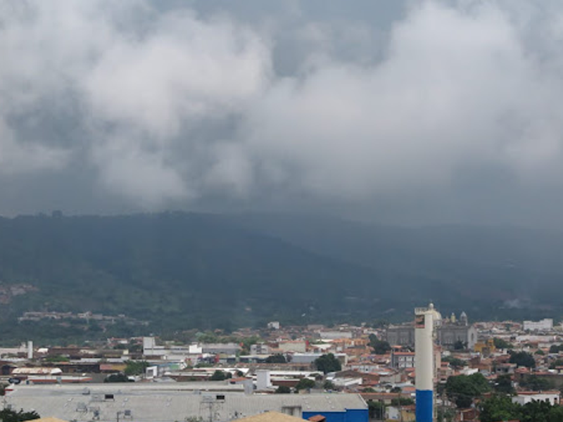 Instabilidade aumenta e Funceme prevê chuvas no Cariri nos próximos dias