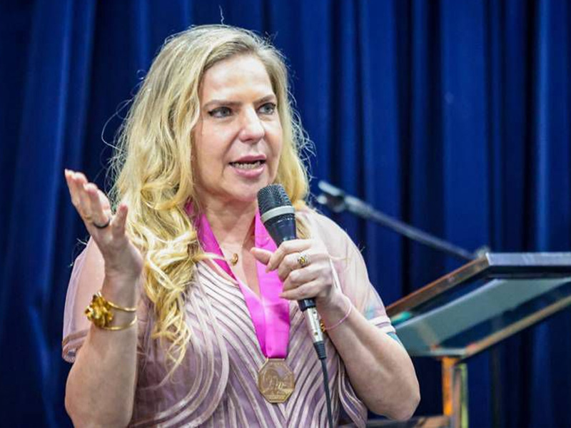 Luizianne Lins sai do PT após 37 anos e filia-se à Rede Sustentabilidade; ex-prefeita pode ser candidata ao Senado