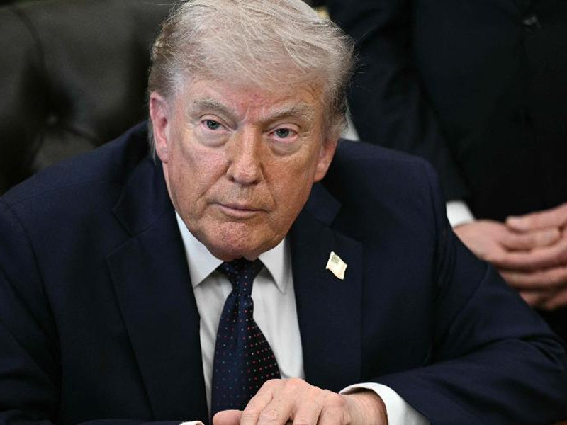 Trump envia autoridades para negociações com Irã no Paquistão