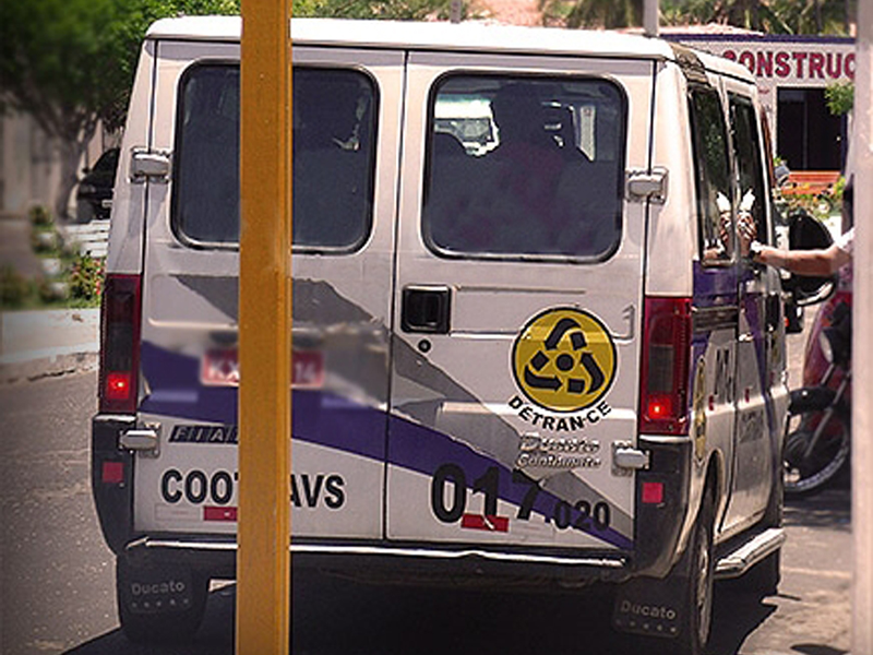 Governo do Ceará vai apoiar cooperativas de transporte interurbano complementar com aporte de R$ 25 milhões