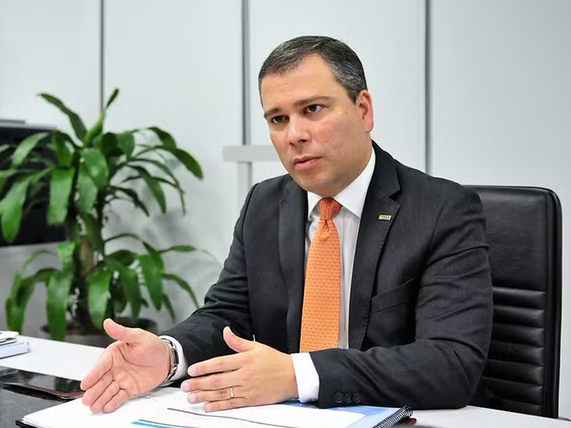 Ex-presidente do BRB, Paulo Henrique Costa, é preso em nova fase de operação da PF