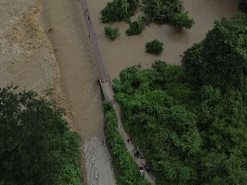 Vídeo: Moradores e motoristas apelam para a construção na passagem do Boião após cheia do Rio Cariús, em Nova Olinda; Governador do estado promete analise do pedido