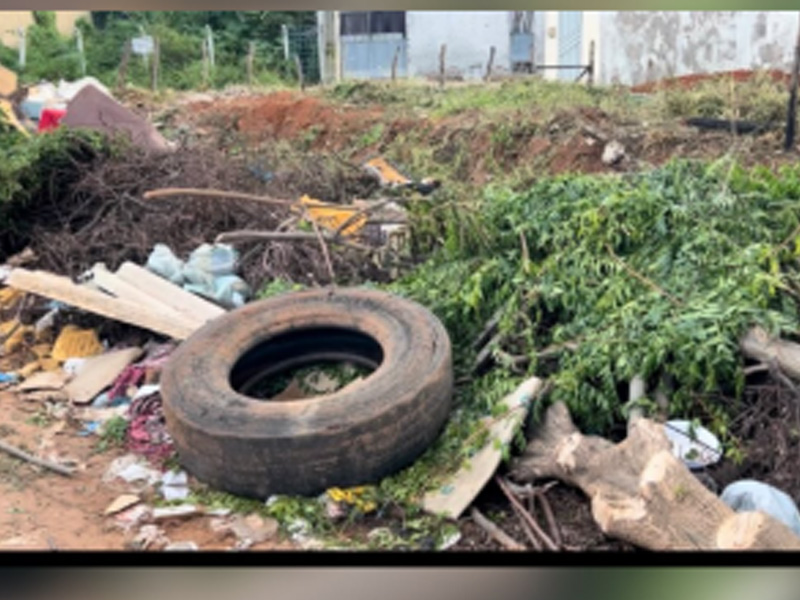 Vídeo: Rua do Bairro Tiradentes em Juazeiro do Norte, registra acúmulo de lixos e entulhos