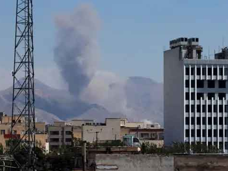 Irã amplia ataques no Golfo após ações de Israel e ameaça romper cessar-fogo