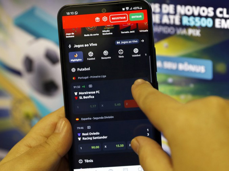 Governo vai proibir apostas para beneficiários do Desenrola 2.0, diz ministro