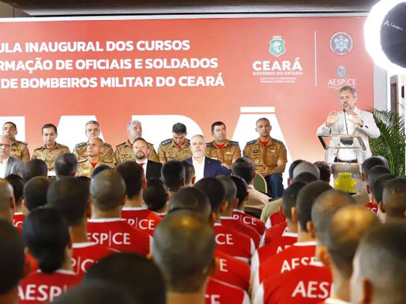 Aprovados no concurso do Corpo de Bombeiros Militar do Ceará iniciam formação