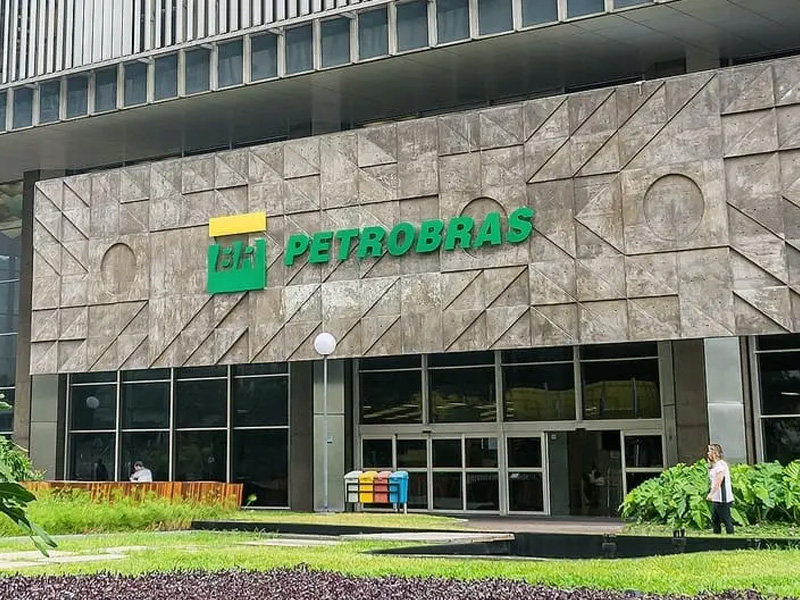 Petrobras bate novo recorde na produção de barris de petróleo e gás