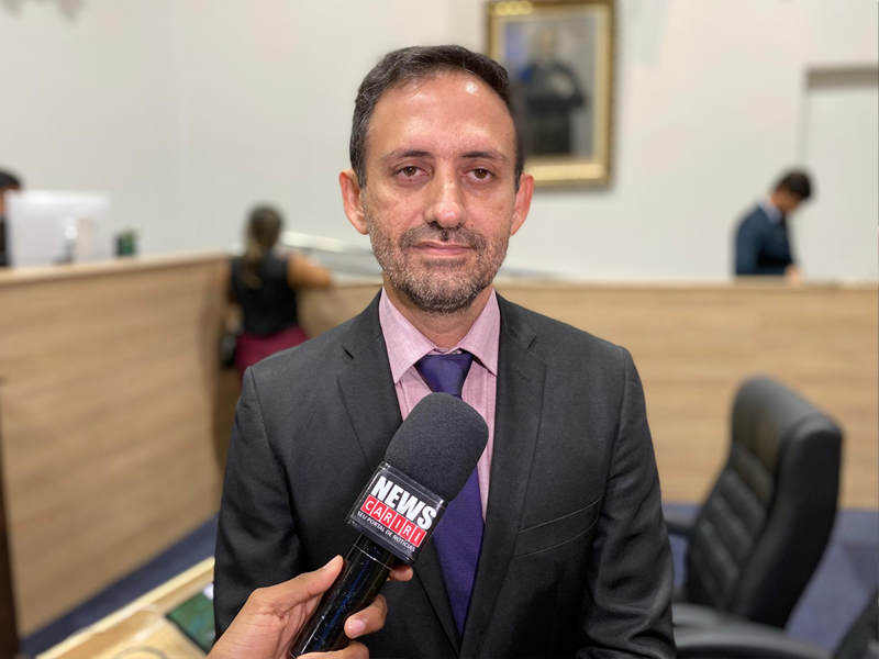 Boaz do Bolsonaro apresenta projeto que pode acabar com exigência de carteirinha estudantil para menores de 16 anos em Juazeiro