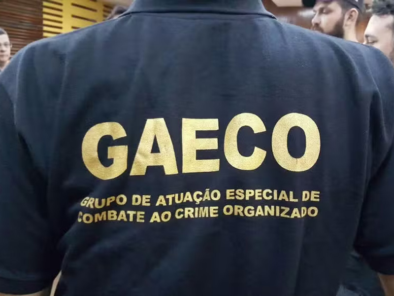 Operação em cinco estados investiga ligação do PCC com esquema no setor de combustíveis