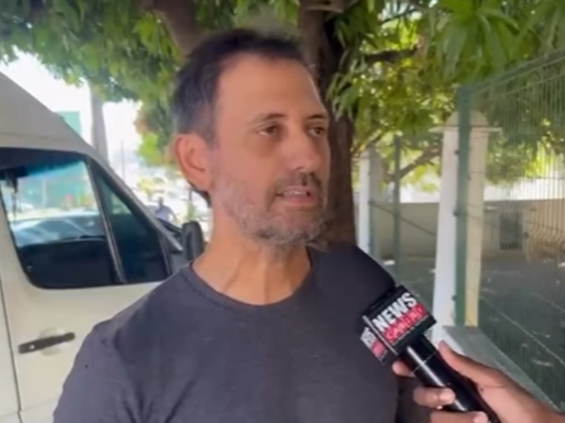 Vídeo: Boaz do Bolsonaro apresenta projeto para desligar os fotossensores durante a madrugada em Juazeiro do Norte