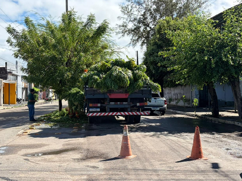 Prefeitura de Juazeiro disponibiliza serviço “Cata Tudo” para recolhimento de materiais volumosos