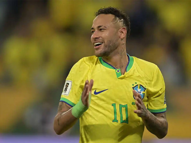 Neymar pode estar entre convocados após pedido da CBF para uniforme da Seleção