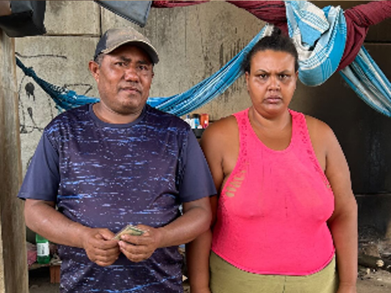 🔴AO VIVO: casal se abriga debaixo de viaduto após vir do Rio de Janeiro para o Cariri e pede ajuda para sair do local