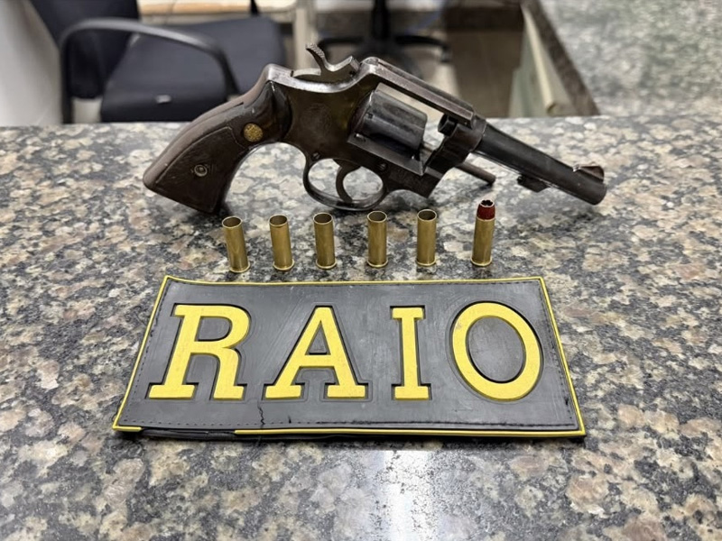 Suspeito de homicídio é preso com revólver após crime no bairro Mutirão, em Crato