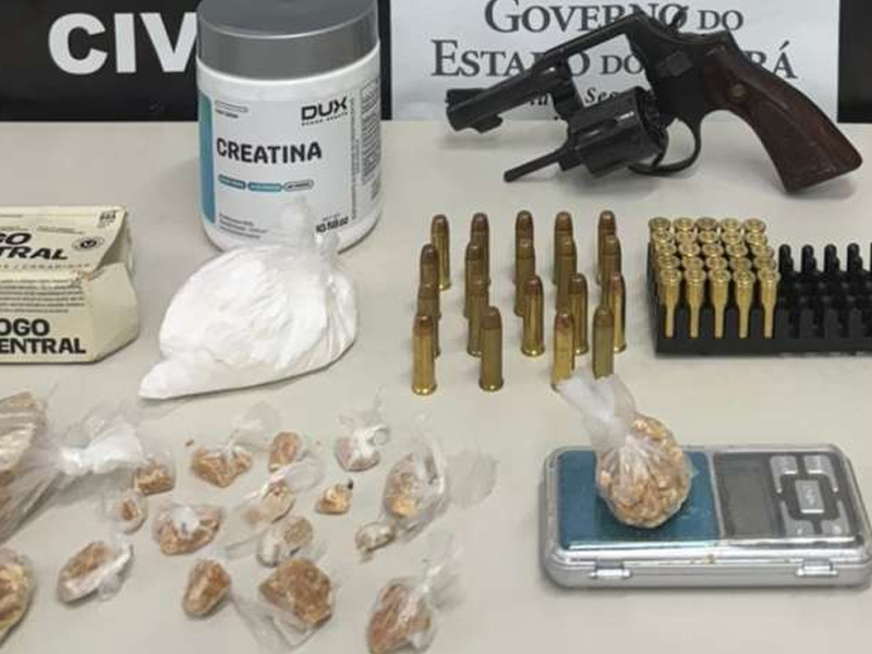 PCCE prende três pessoas em flagrante com drogas, arma e munições em Juazeiro do Norte