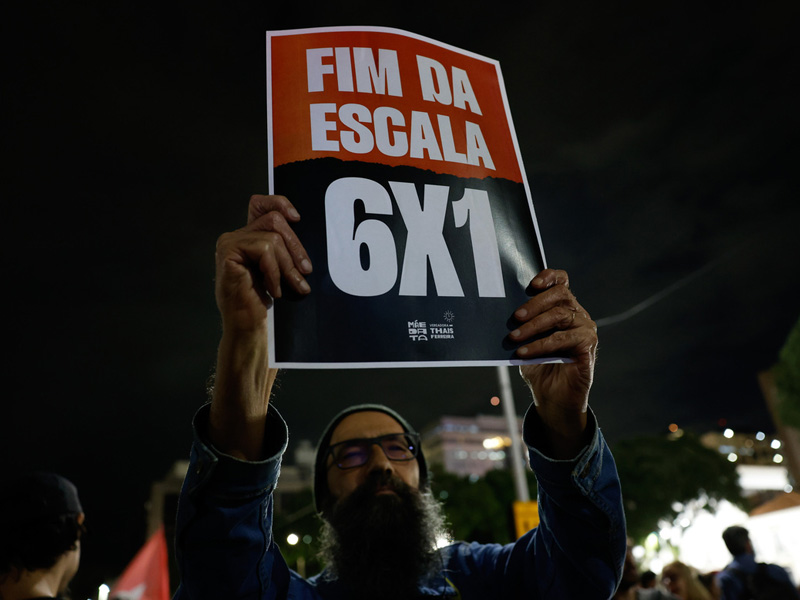 Comissão da Câmara aprova fim da escala 6×1 com transição de 14 meses