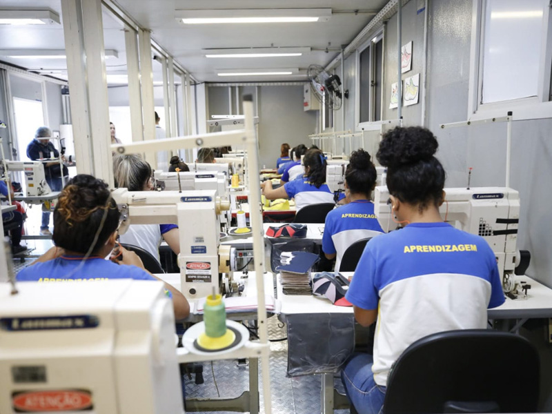 Indústria cearense cria quase 2 mil empregos e registra segundo melhor resultado do Nordeste