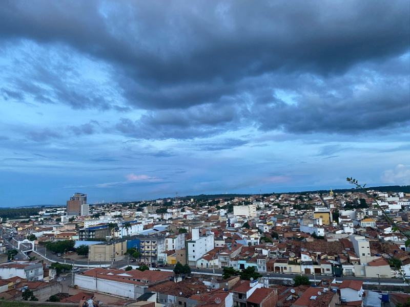 Cariri deve ter predomínio de nebulosidade e baixa possibilidade de chuva nos próximos dias