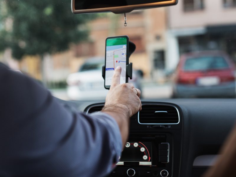 Motoristas de aplicativos e taxistas já podem solicitar financiamento para veículos novos