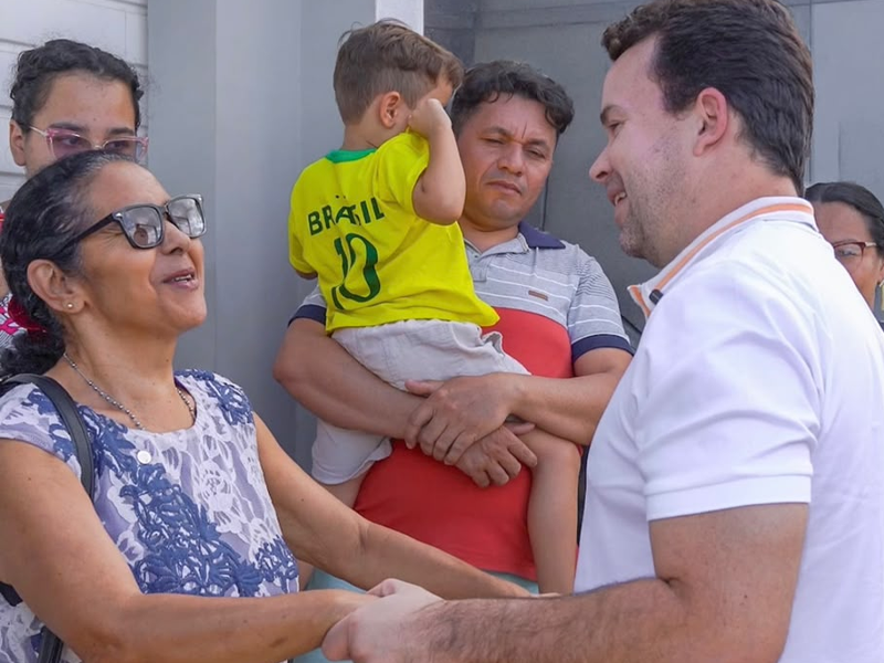 Prefeito Dr. Guilherme Saraiva entrega terceira casa e reforça compromisso com famílias em áreas de risco