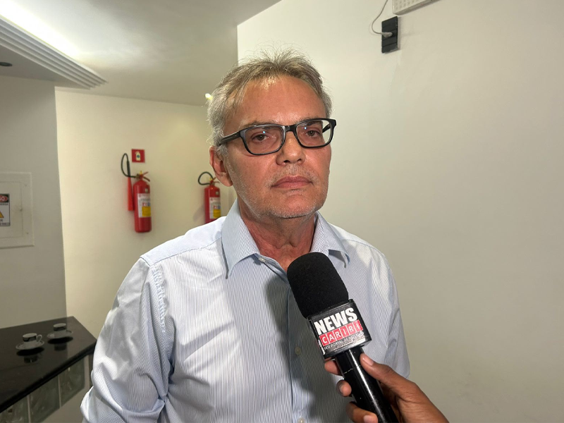 Vídeo: Taxa administrativa no sistema da zona azul foi gerada por erro de digitação da placa pela própria motorista, que acabou pagando o estacionamento de outro carro, diz Secretário Cláudio Luiz