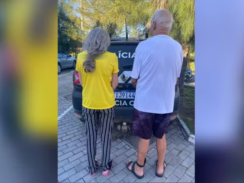 Vídeo: Casal de idosos é condenado por dopar e abusar de funcionária em sessão de hipnose é preso no Ceará