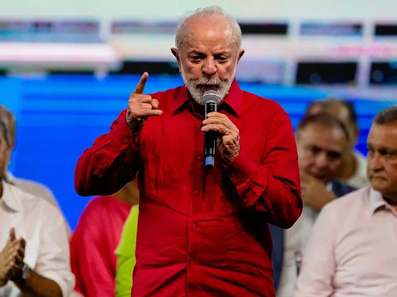 Lula estará em Juazeiro do Norte no dia 2 de julho para entrega de ambulâncias, ônibus escolares e equipamentos de saúde