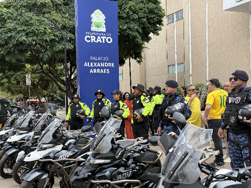 Crato entrega sete novas motocicletas para reforçar Guarda Municipal e Demutran