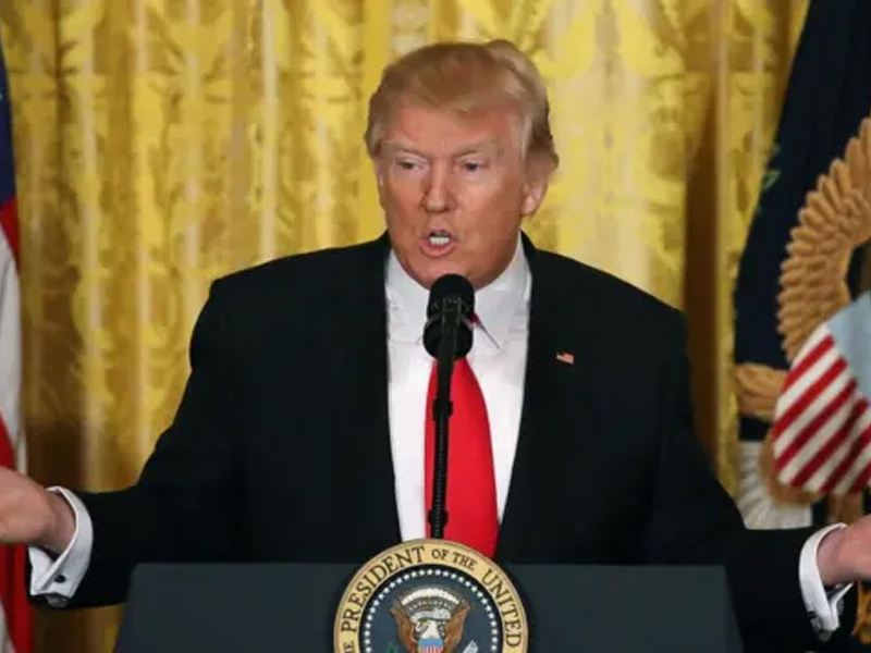 Trump diz ter conversado com Lula no G7, chama Brasil de “politicamente difícil” e confunde filhos de Bolsonaro
