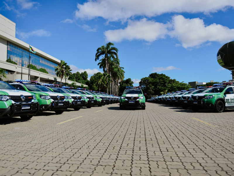 Governo do Ceará entrega mais 51 novas viaturas para a Polícia Militar