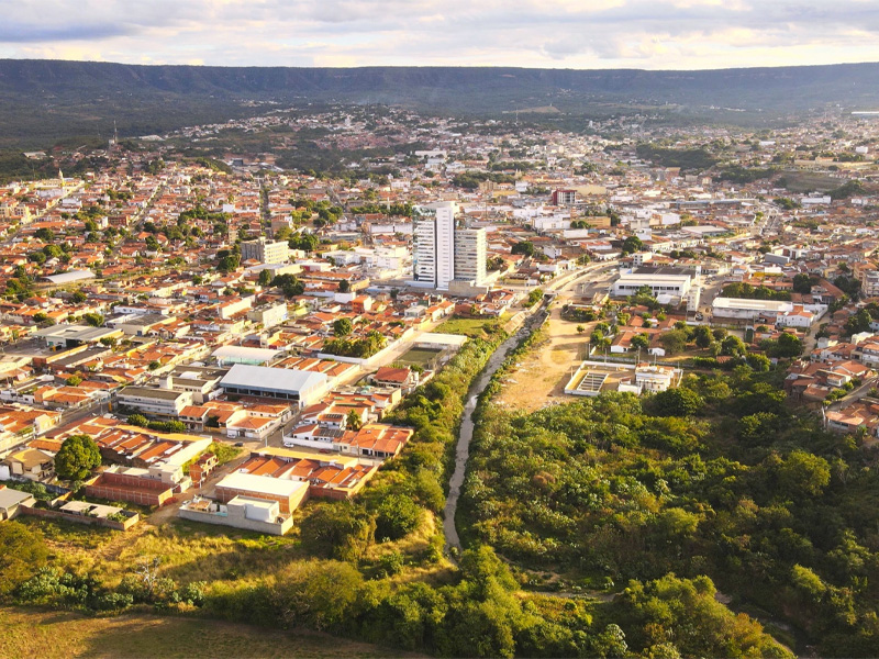 Crato lança programa ConectaClima Jovem e reforça protagonismo em iniciativa global da Bloomberg