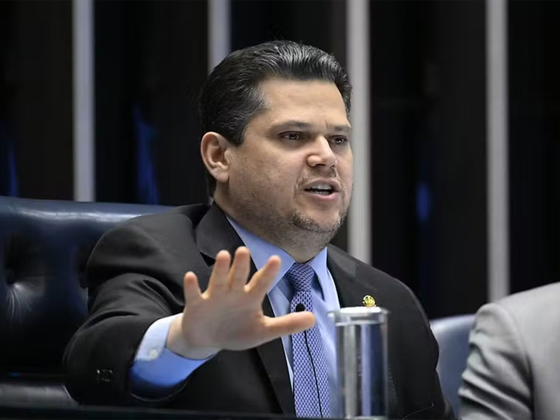 Votação do fim da escala 6×1 fica para depois das eleições após sessão do Congresso ser cancelada