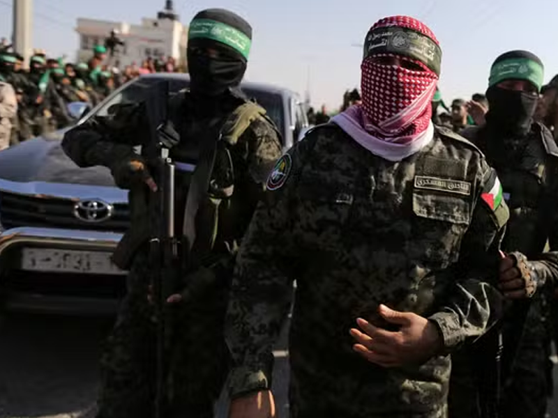 Hamas confirma acordo para desarmamento e retirada de tropas israelenses de Gaza