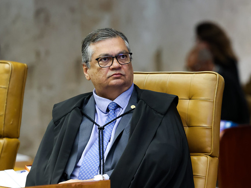 Flávio Dino envia à Polícia Federal explicações de líderes do PL e PSD sobre emendas parlamentares