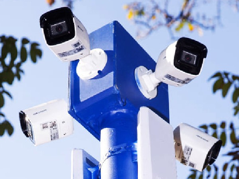 Praça da Sé, no Crato, recebe totem com videomonitoramento e botão de emergência