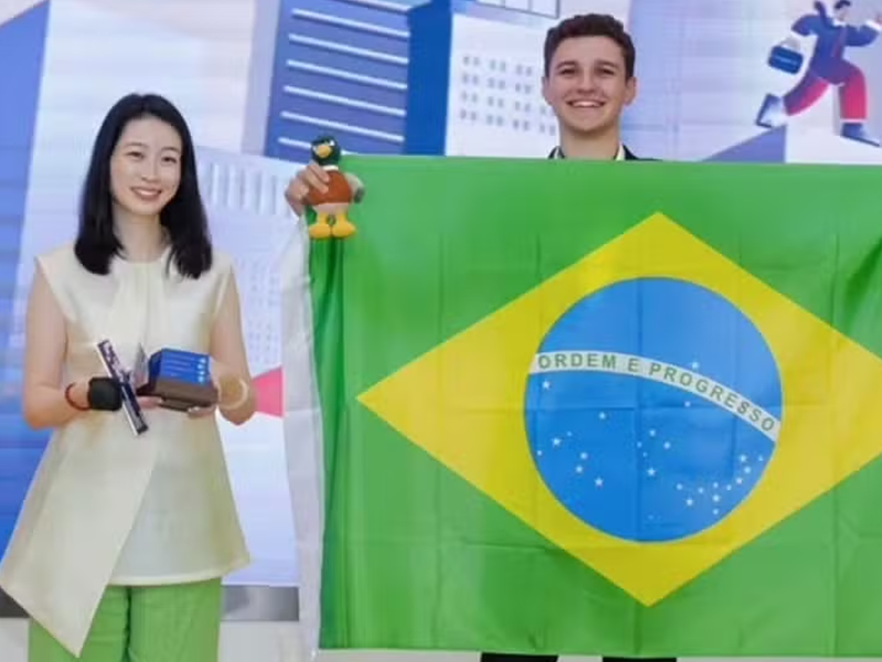 Estudante cearense é campeão mundial de olimpíada de economia na China