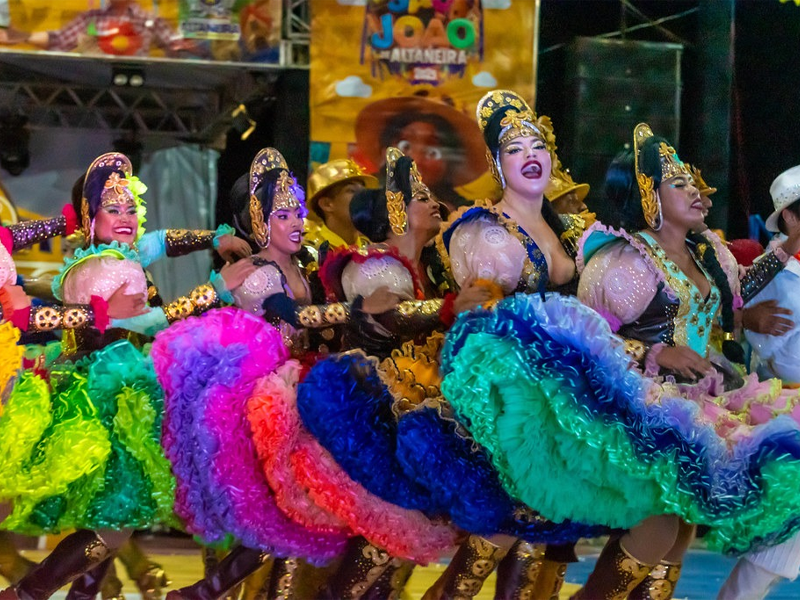 Altaneira recebe grandes quadrilhas regionais no XXIII Festival Junino Arraiá das Tradições