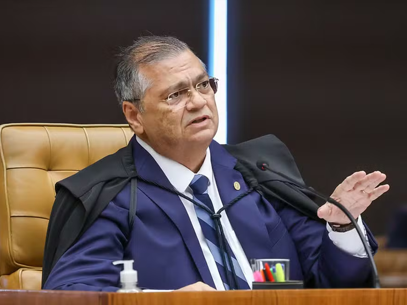 Flávio Dino intima 21 partidos a explicar critérios para destinação de emendas parlamentares