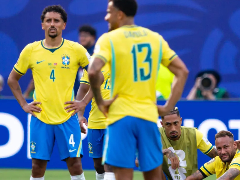 Apenas Danilo retorna ao Brasil em voo fretado da CBF após eliminação na Copa