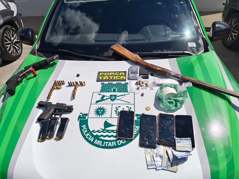 Polícia apreende armas, drogas e dois adolescentes durante operação em Barbalha