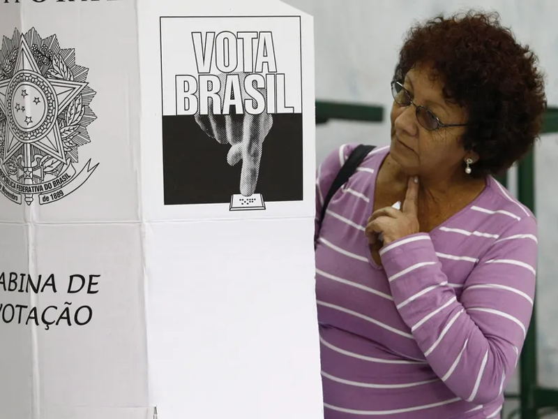 Candidaturas negras chegam a 49,8% nas eleições de 2026, mas ficam abaixo da proporção da população