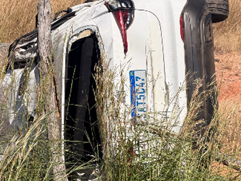 🔴AO VIVO: carro que transportava pacientes de Acopiara capota na cidade do Crato; idoso morre e outras três pessoas ficam feridas
