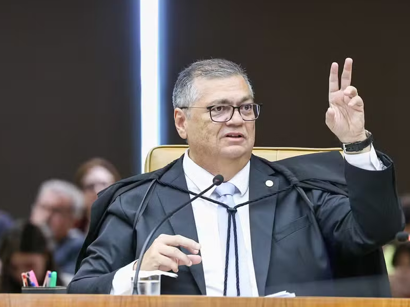 Dino aciona PF após TCU apontar R$ 55,4 milhões em suspeitas envolvendo emendas Pix