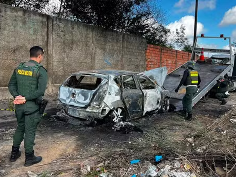 Policial militar é encontrado carbonizado dentro de carro incendiado no Ceará