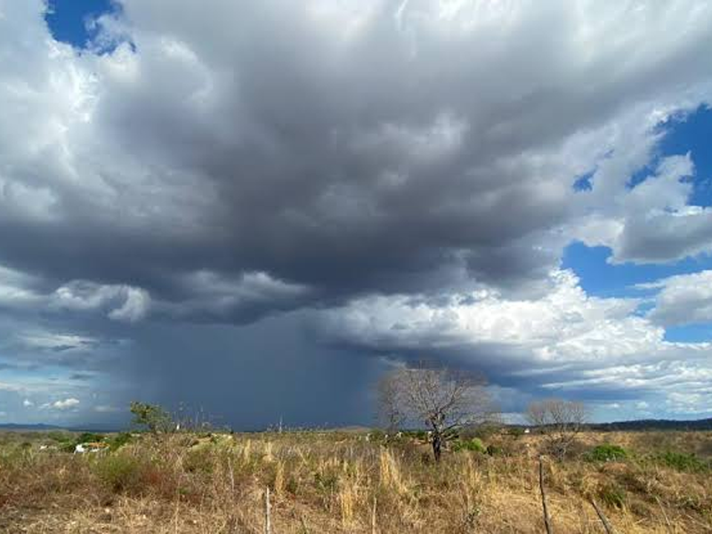 Cariri deve ter tempo firme nesta segunda e possibilidade de chuva isolada a partir de terça-feira (04)