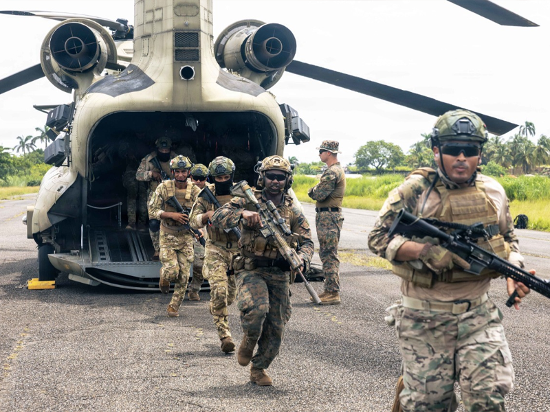 EUA ampliam campanha militar na América Latina e avançam para operações por terra com aliados