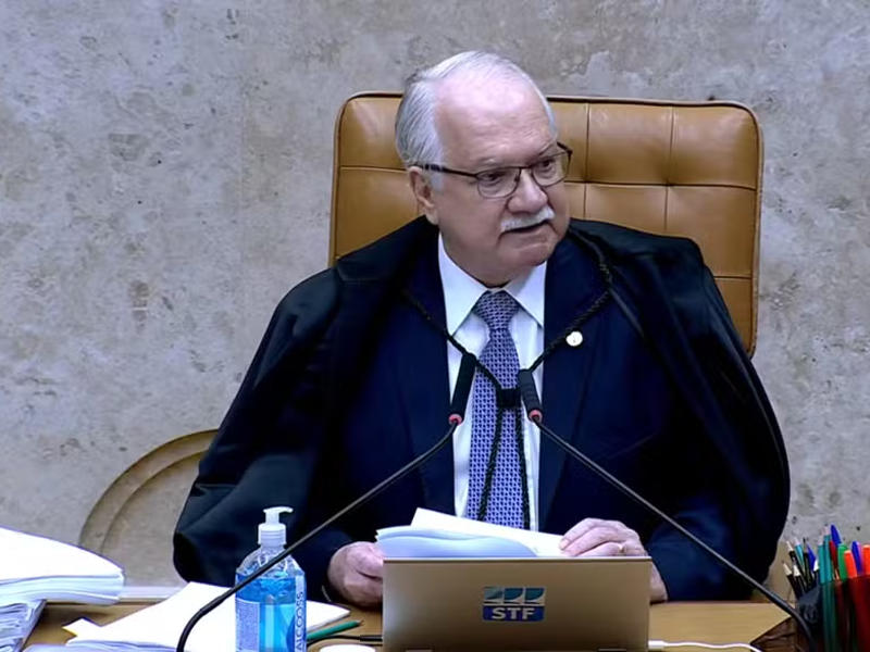 Fachin retira de pauta julgamento sobre atuação de André Mendonça no caso Master
