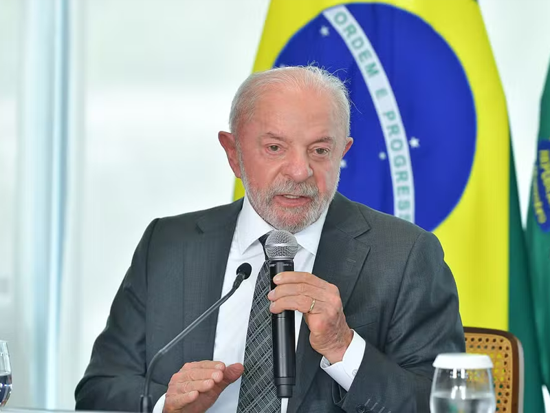 Lula volta a defender reforma do Judiciário e afirma que todos devem seguir a lei, independentemente do cargo